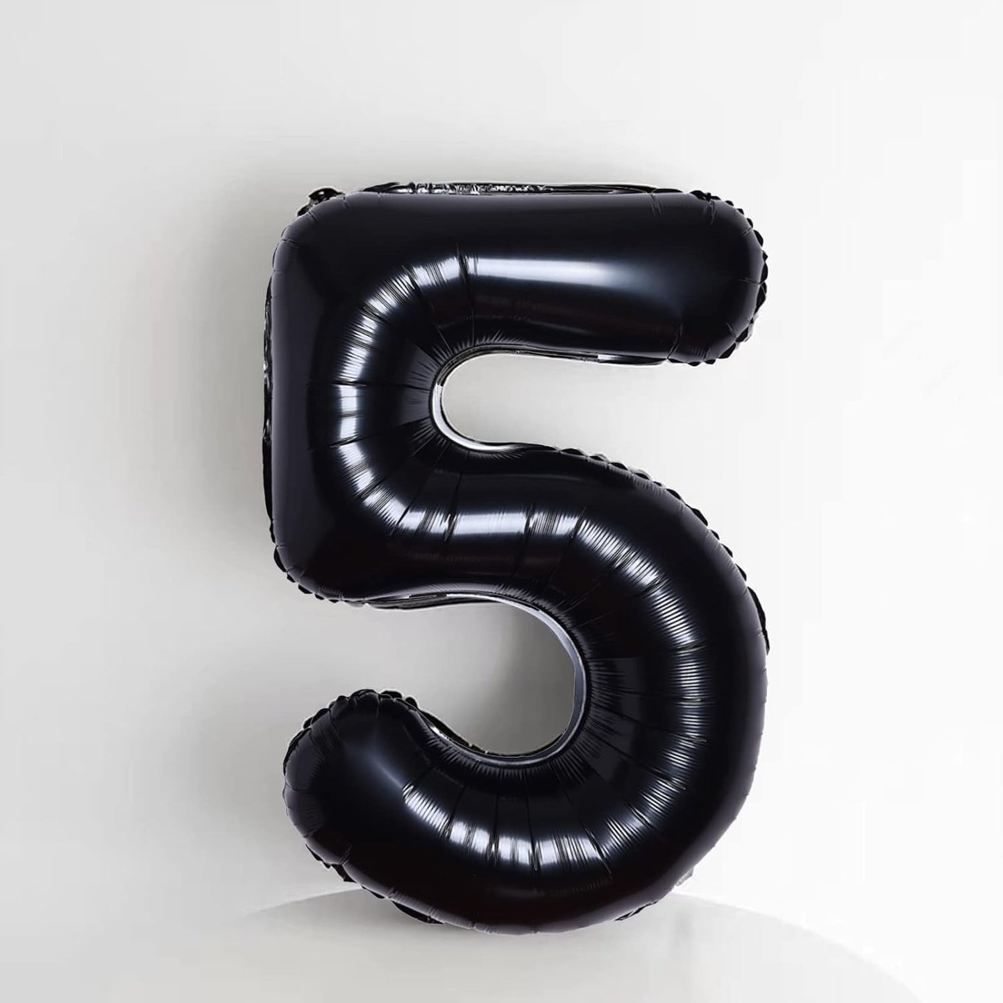 Balon din Folie Metalizata, Figurina Cifra, Tema Aniversare 100 cm, Ambalaj Individual, Pai inclus, Umflare cu Aer sau Heliu, Negru, Cifra 5