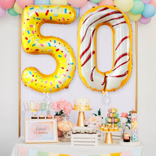 Balon din Folie Metalizata, Figurina Cifra, Imprimeu Gogosi, Tema Aniversare 100 cm, Ambalaj Individual, Pai inclus, Umflare cu Aer sau Heliu, Multicolor, Cifra 5