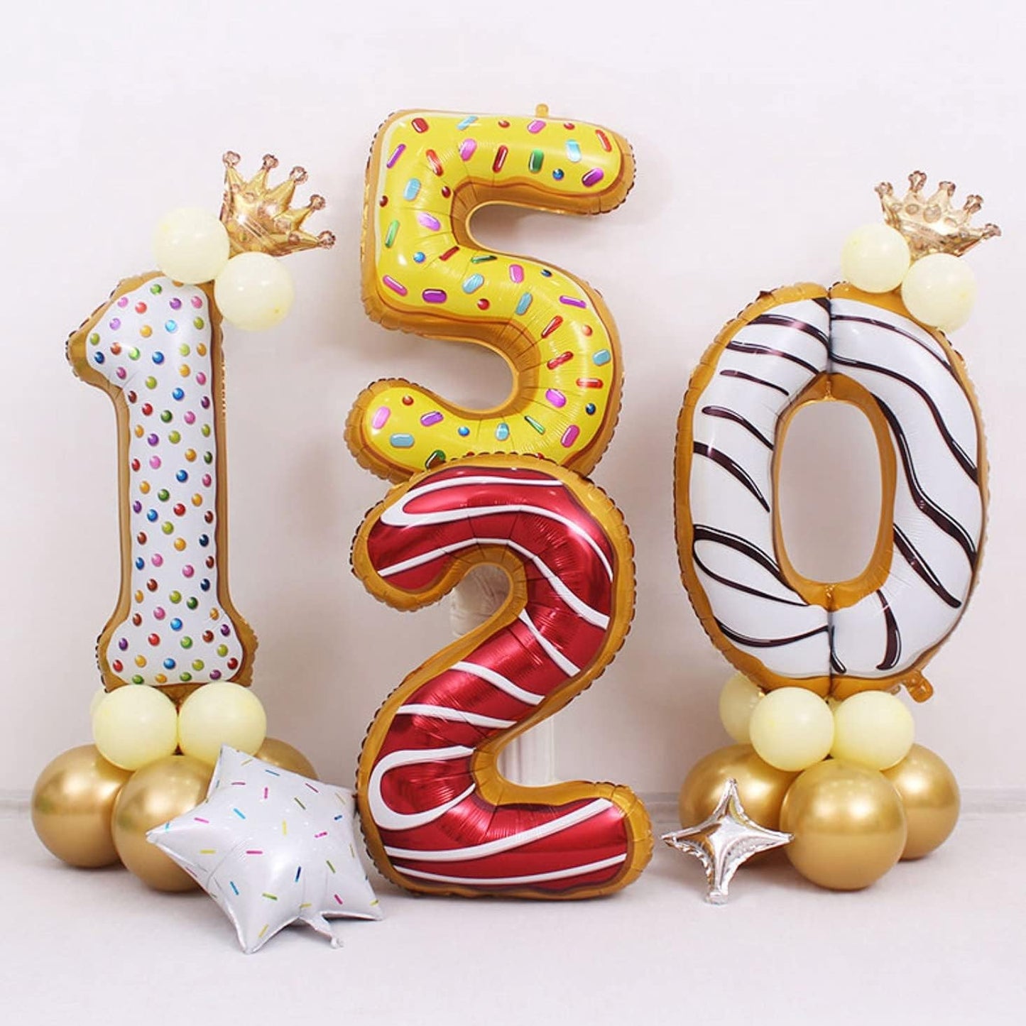 Balon din Folie Metalizata, Figurina Cifra, Imprimeu Gogosi, Tema Aniversare 100 cm, Ambalaj Individual, Pai inclus, Umflare cu Aer sau Heliu, Multicolor, Cifra 5