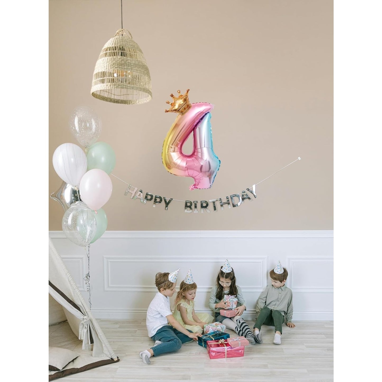 Balon din Folie Metalizata, Figurina Cifra Gradient, Tema Aniversare 80 cm, Ambalaj Individual, Pai inclus, Umflare cu Aer sau Heliu, Coronita, Cifra 4