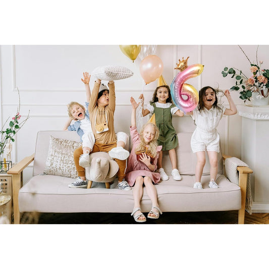 Balon din Folie Metalizata, Figurina Cifra Gradient, Tema Aniversare 80 cm, Ambalaj Individual, Pai inclus, Umflare cu Aer sau Heliu, Coronita, Cifra 6