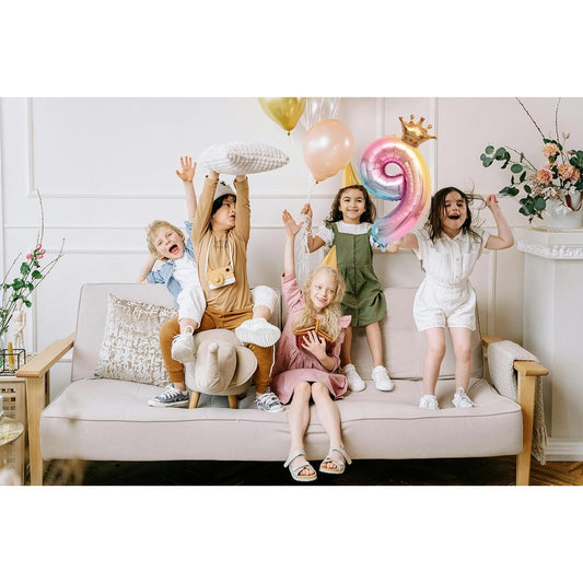 Balon din Folie Metalizata, Figurina Cifra Gradient, Tema Aniversare 80 cm, Ambalaj Individual, Pai inclus, Umflare cu Aer sau Heliu, Coronita, Cifra 9