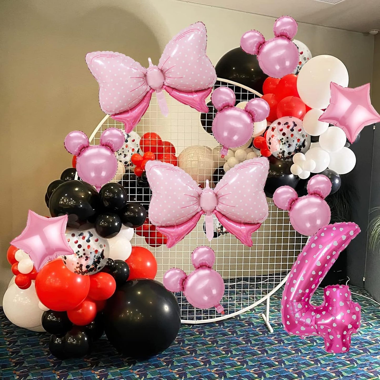 Balon din Folie Metalizata, Figurina Cifra, Imprimeu Inimi, Tema Aniversare 80 cm, Ambalaj Individual, Pai inclus, Umflare cu Aer sau Heliu, Roz, Cifra 4