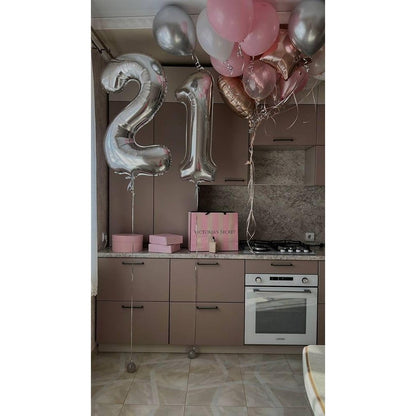 Balon din Folie Metalizata, Figurina Cifra, Tema Aniversare 40 cm, Ambalaj Individual, Pai inclus, Umflare cu Aer sau Heliu, Argintiu, Cifra 1