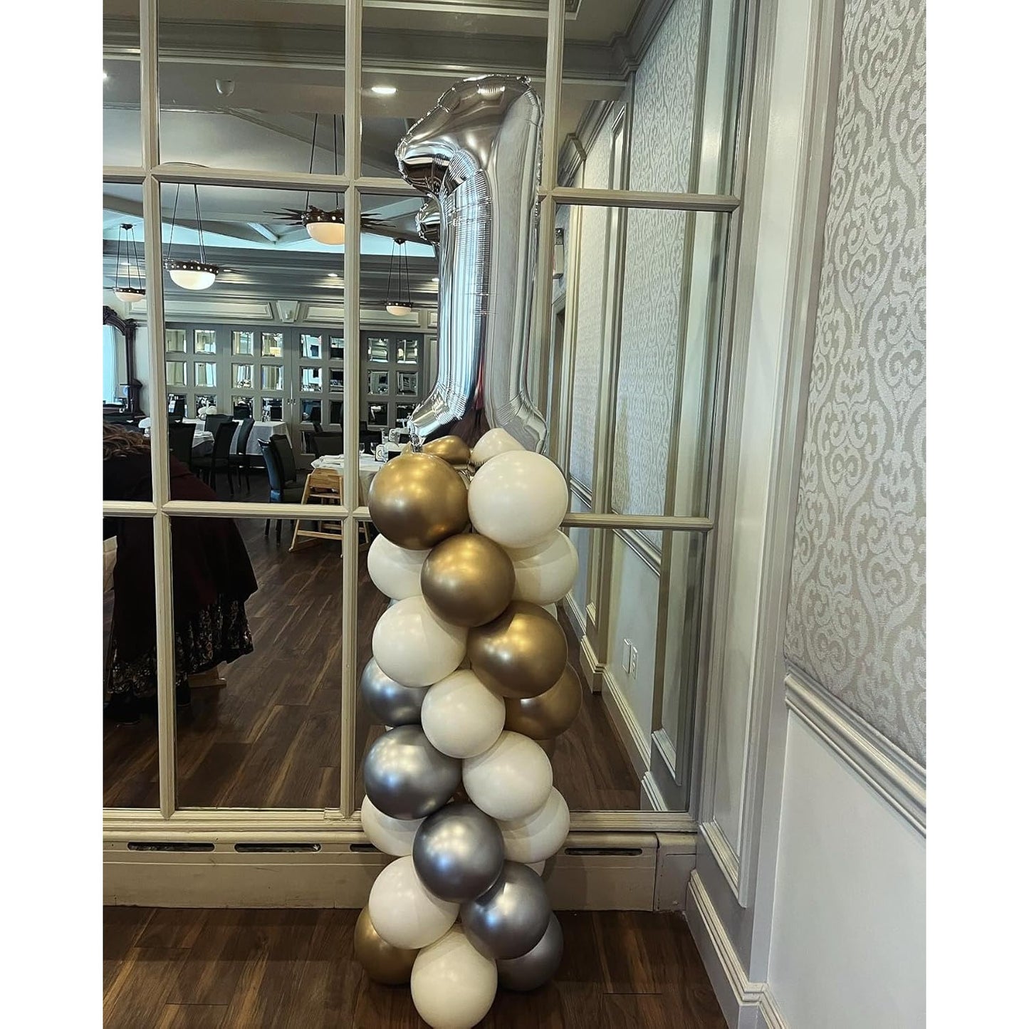 Balon din Folie Metalizata, Figurina Cifra, Tema Aniversare 40 cm, Ambalaj Individual, Pai inclus, Umflare cu Aer sau Heliu, Argintiu, Cifra 1