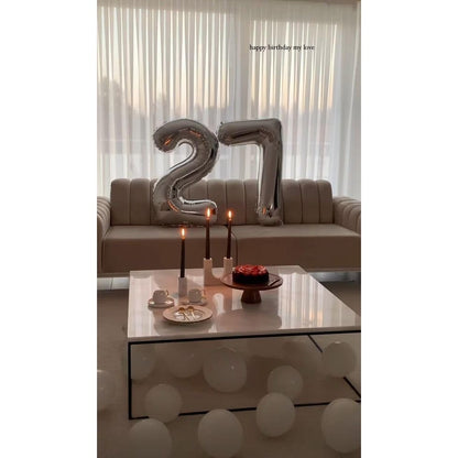 Balon din Folie Metalizata, Figurina Cifra, Tema Aniversare 40 cm, Ambalaj Individual, Pai inclus, Umflare cu Aer sau Heliu, Argintiu, Cifra 2