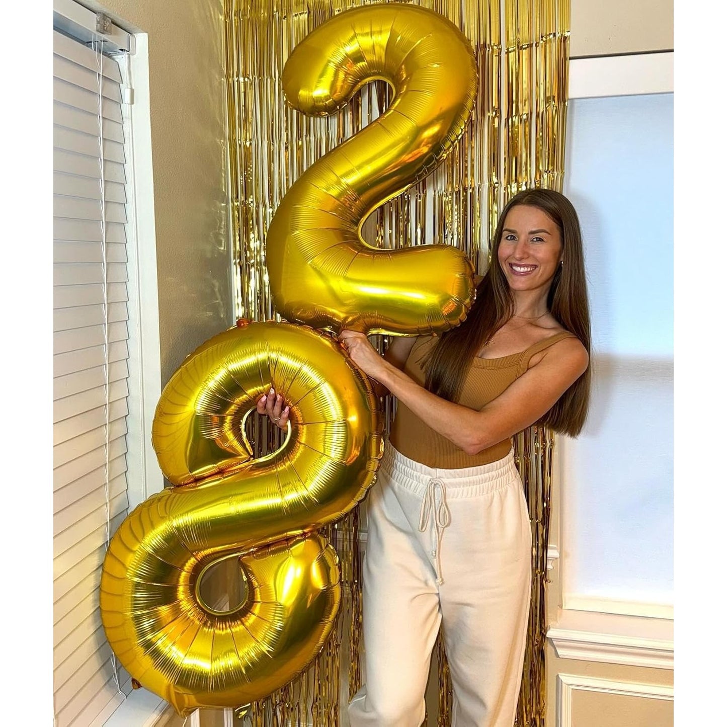 Balon din Folie Metalizata, Figurina Cifra, Tema Aniversare 80 cm, Ambalaj Individual, Pai inclus, Umflare cu Aer sau Heliu, Auriu, Cifra 8