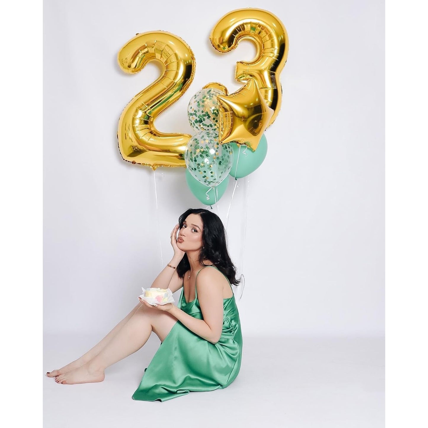 Balon din Folie Metalizata, Figurina Cifra, Tema Aniversare 80 cm, Ambalaj Individual, Pai inclus, Umflare cu Aer sau Heliu, Auriu, Cifra 3