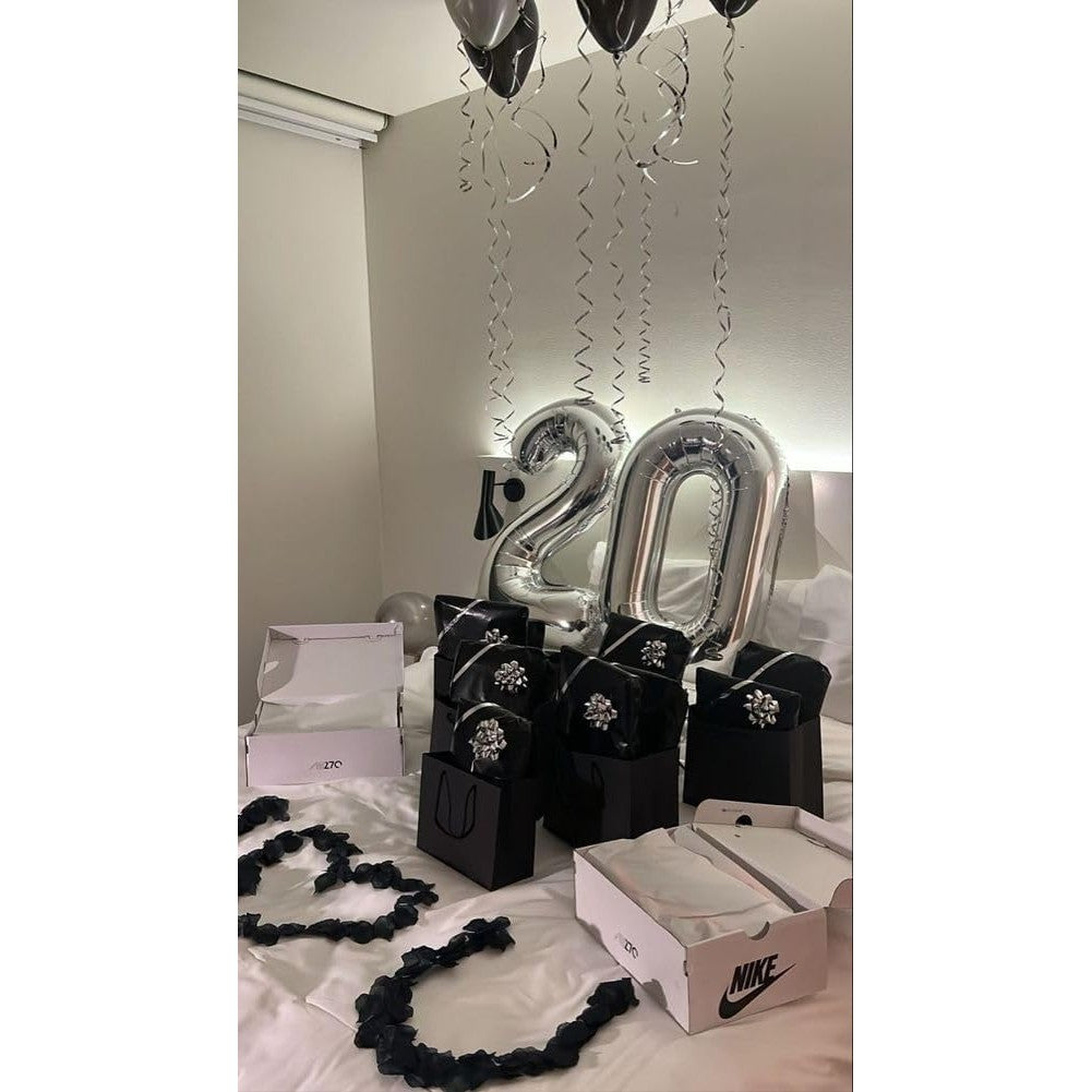 Balon din Folie Metalizata, Figurina Cifra, Tema Aniversare 80 cm, Ambalaj Individual, Pai inclus, Umflare cu Aer sau Heliu, Argintiu, Cifra 0