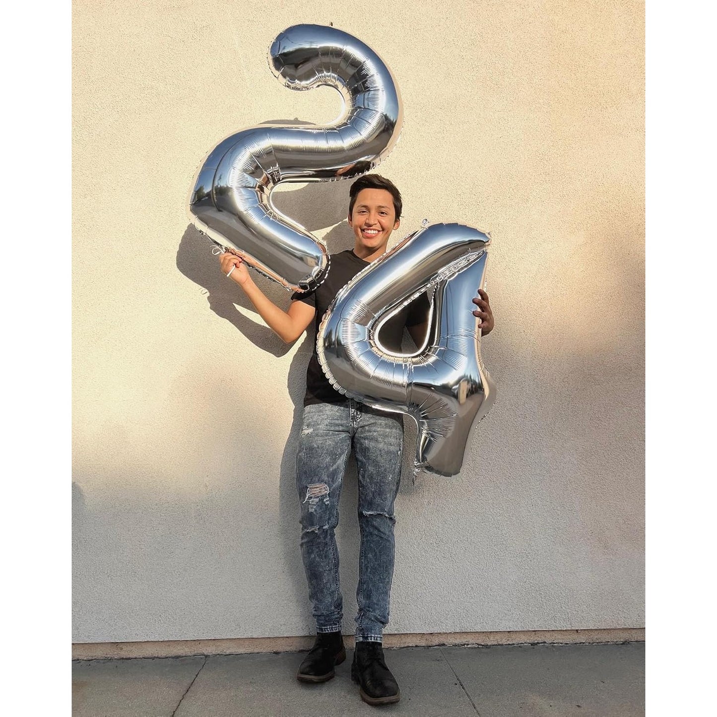 Balon din Folie Metalizata, Figurina Cifra, Tema Aniversare 80 cm, Ambalaj Individual, Pai inclus, Umflare cu Aer sau Heliu, Argintiu, Cifra 4