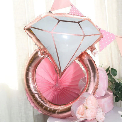Balon din Folie Metalizata, Figurina Inel de Logodna, Model Diamant, Tema Nunta, 60 cm, Ambalaj Individual, Pai Inclus, Umflare cu Aer sau Heliu, Roz