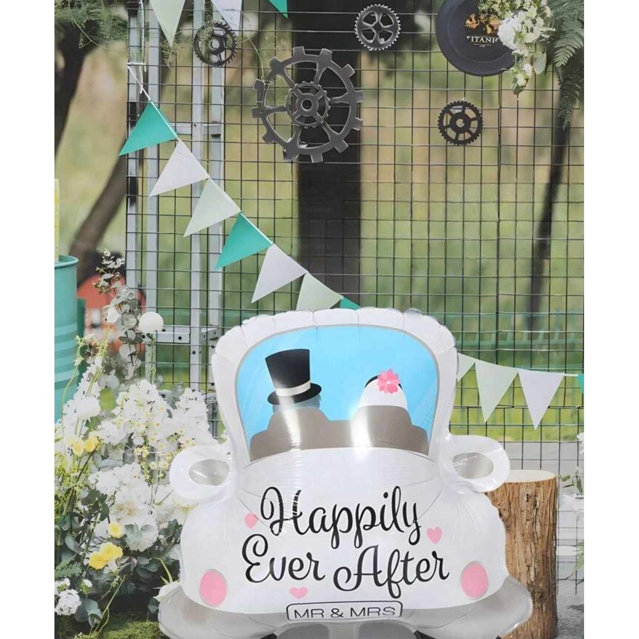 Balon din Folie Metalizata, Figurina Masina, Model Nunta Happily Ever After, Tema Nunta, 60 x 63 cm, Ambalaj Individual, Pai Inclus, Umflare cu Aer sau Heliu, Alb