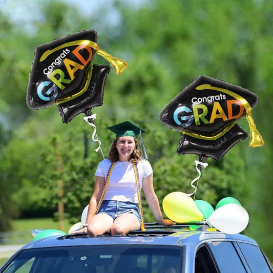 Balon din Folie Metalizata, Figurina, Model Toca Congrats Grad, Tematica Absolvire,  66x66 cm, Ambalaj Individual, Pai Inclus, Umflare cu Aer sau Heliu, Negru