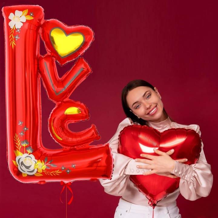 Balon din Folie Metalizata, Figurine, Model LOVE, Tematica Iubire, 110x64 cm, Ambalaj Individual, Pai Inclus, Umflare cu Aer sau Heliu, Rosu