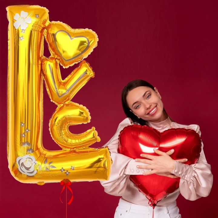 Balon din Folie Metalizata, Figurine, Model LOVE, Tematica Iubire, 110x64 cm, Ambalaj Individual, Pai Inclus, Umflare cu Aer sau Heliu, Galben