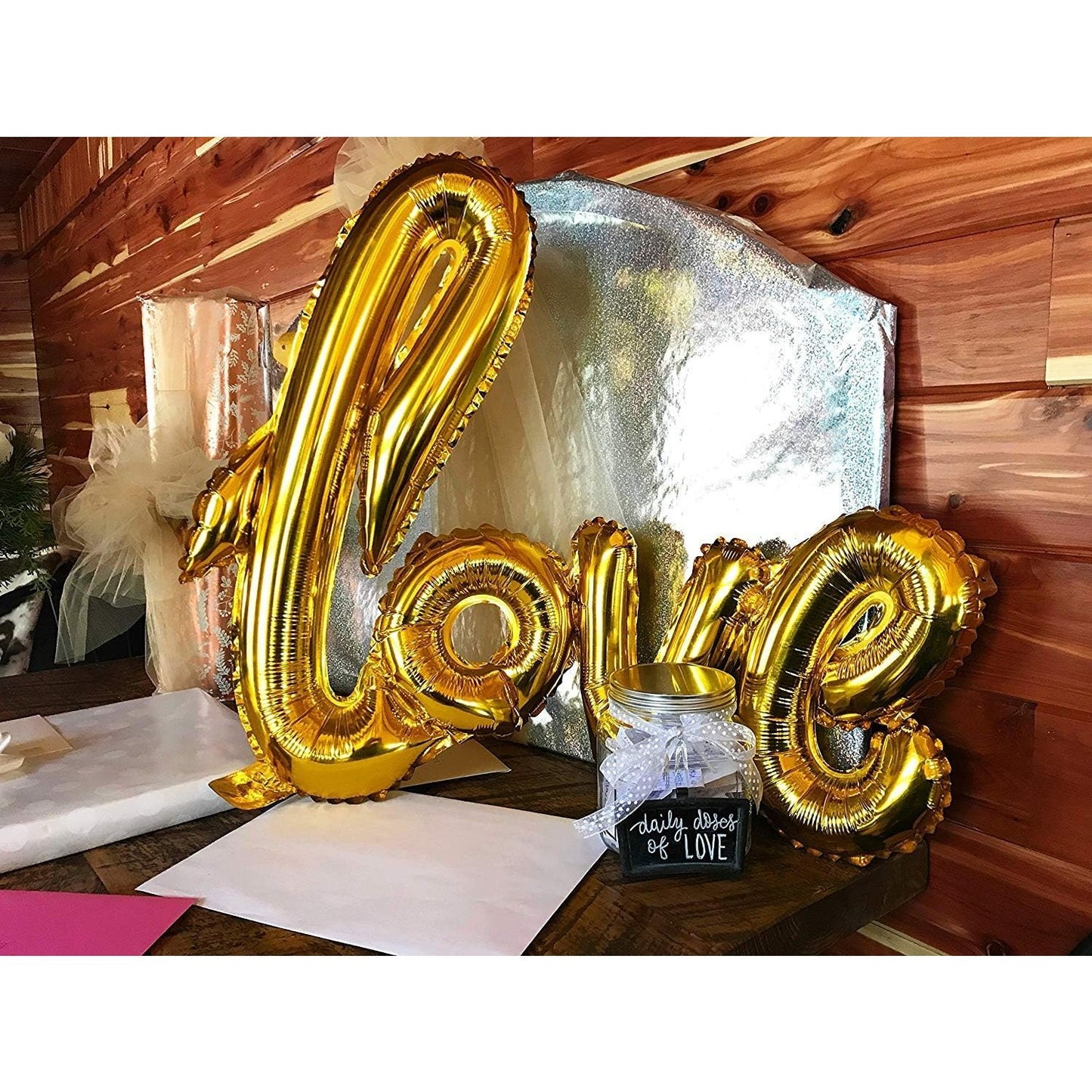 Balon din Folie Metalizata, Model Love scris de mana, 102x65 cm, Tematica Ziua Îndrăgostiților, Ambalaj Individual, Pai Inclus, Umflare cu Aer sau Heliu, Auriu