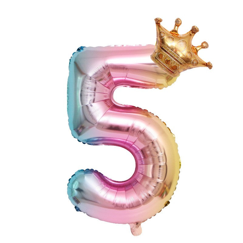 Balon din Folie Metalizata, Figurina Cifra Gradient, Tema Aniversare 80 cm, Ambalaj Individual, Pai inclus, Umflare cu Aer sau Heliu, Coronita, Cifra 5
