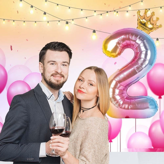 Balon din Folie Metalizata, Figurina Cifra Gradient, Tema Aniversare 80 cm, Ambalaj Individual, Pai inclus, Umflare cu Aer sau Heliu, Coronita, Cifra 2