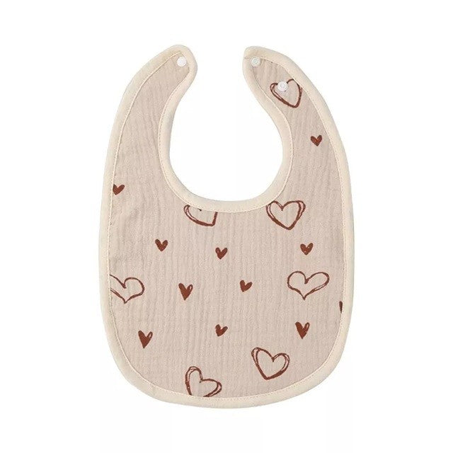 Baveta in Forma de U, din Bumbac, pentru Copii 0-12 Luni, Rezistenta la Apa, cu Capse, Model cu Inimoare, 21x30 cm, Bej