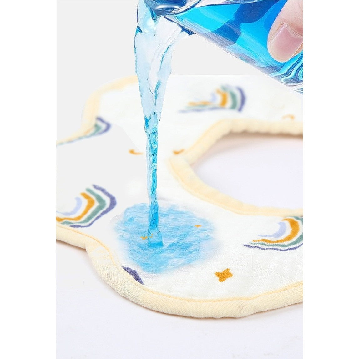 Baveta Tip Floare, din Bumbac, pentru Copii 0-12 Luni, Rezistenta la apa, cu Capse, Model Curcubeu, 26 x 29 cm, Alb