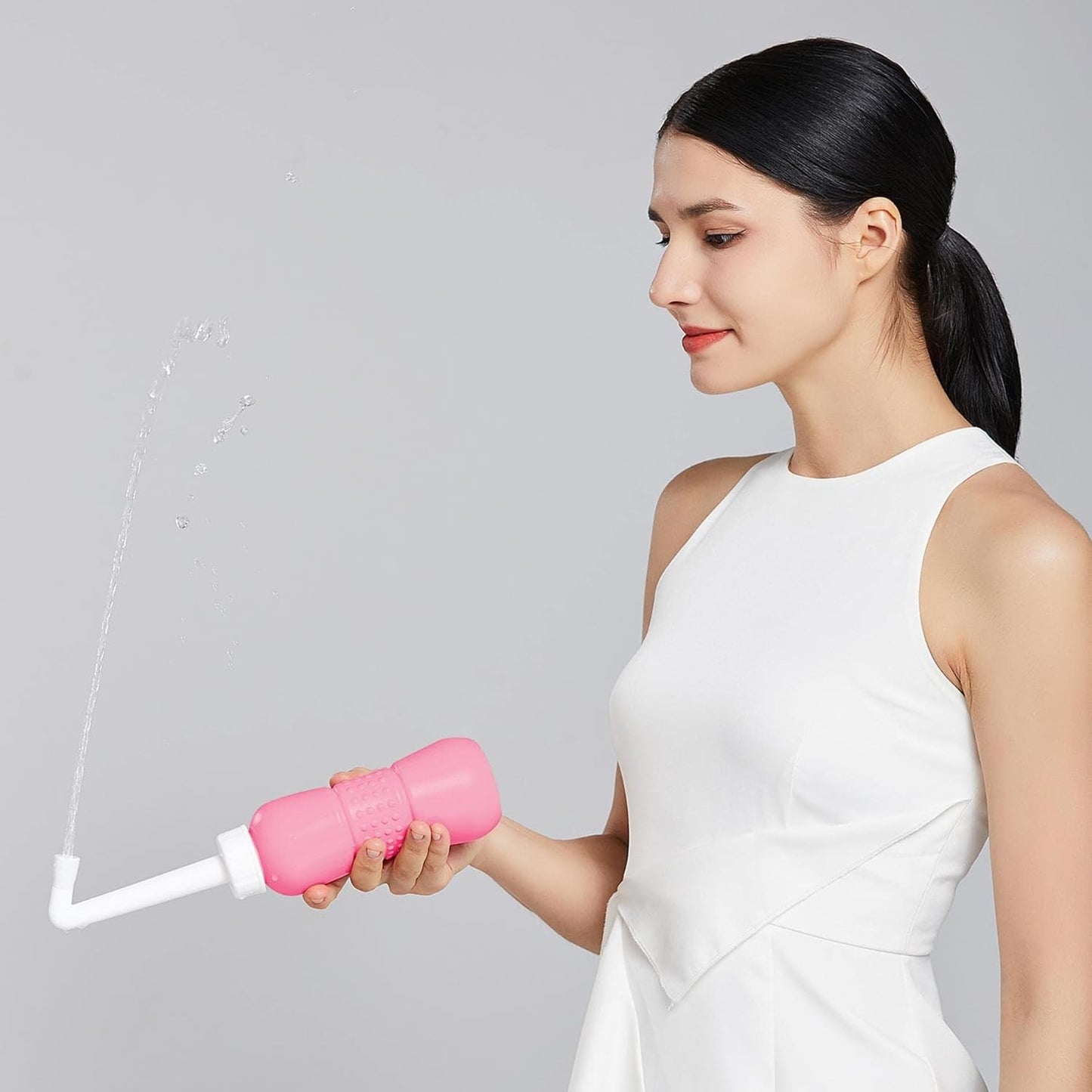 Bideu Portabil pentru Igiena Intima, pentru Postpartum/ Postoperator, 450 mL, cu Capac si Husa Galbena, 29.5x7 cm, Culoare Recipient Roz