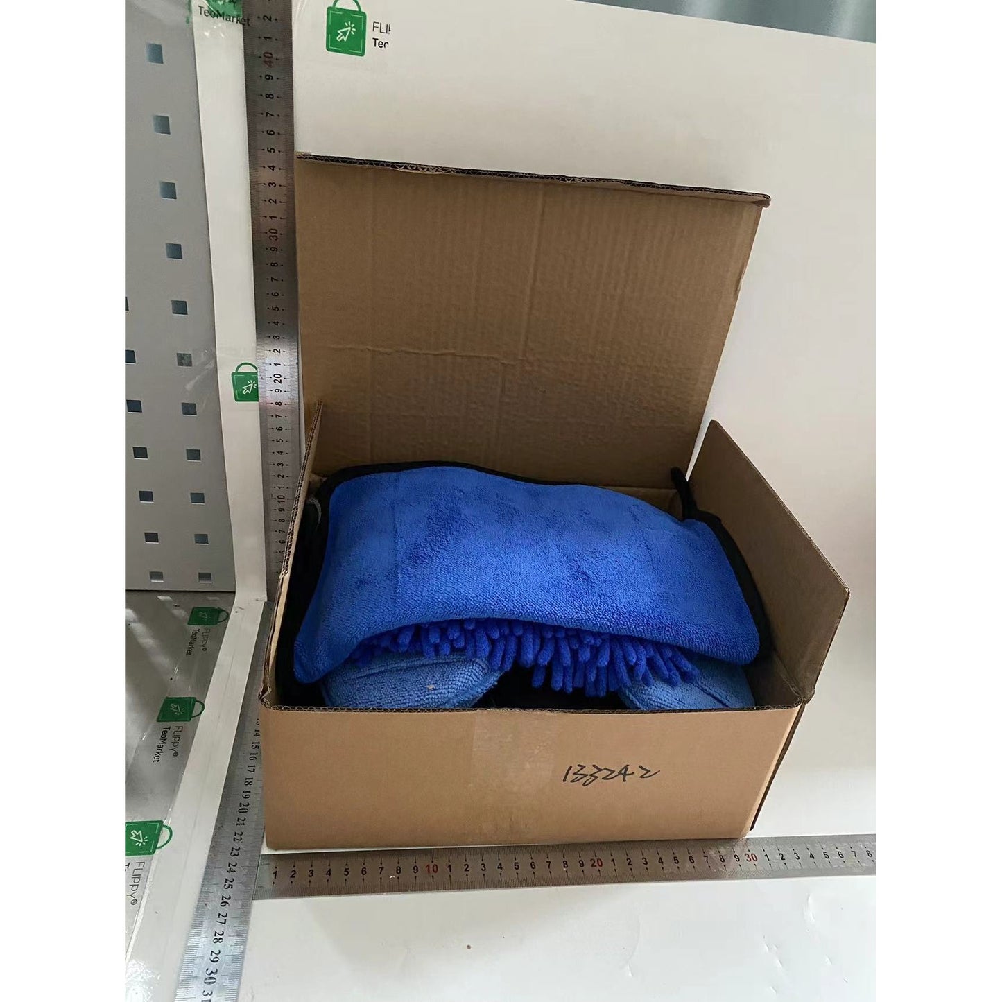 Set 29 Accesorii pentru Curatare Auto, Interior si Exterior, Albastru