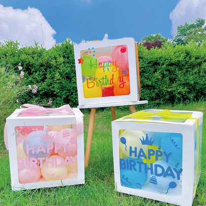 Cutie pentru Baloane, Tematica Aniversare, Model Scris Happy Birthday, Baloane Albastre, Albe, Galbene si Panglica Incluse, Contur Alb, Transparenta, 30x30 cm