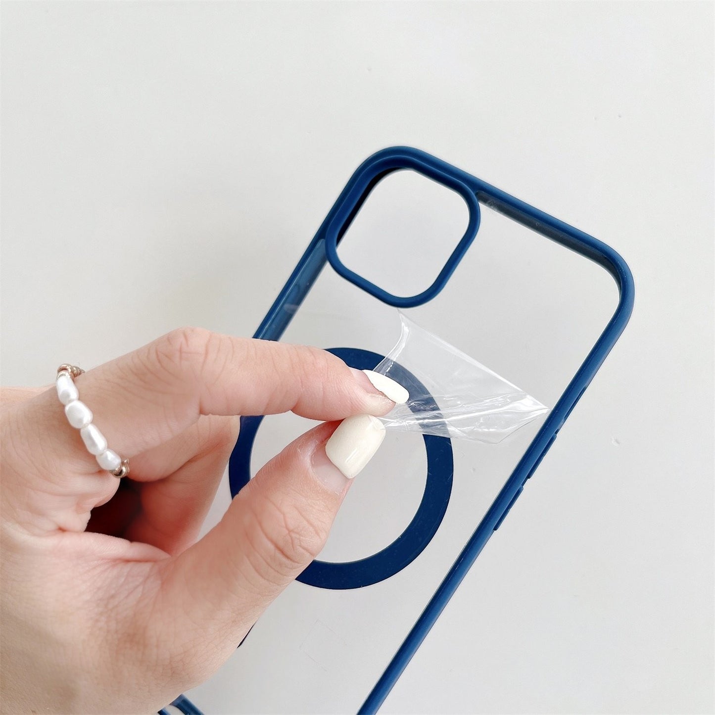 Husa MagSafe pentru Apple iPhone 14 Pro, Full Cover, Frosted Acrylic Color Big Hole, Magnetica, Incarcare Wireless, Albastru
