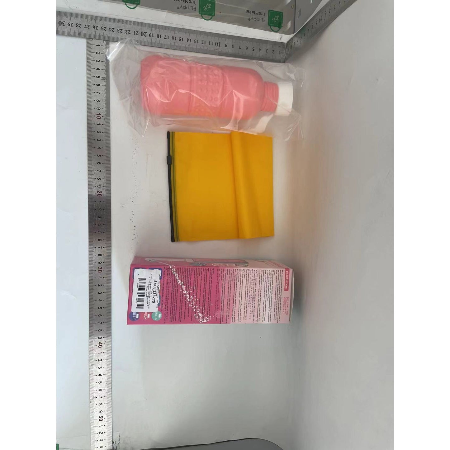 Bideu Portabil pentru Igiena Intima, pentru Postpartum/ Postoperator, 450 mL, cu Capac si Husa Galbena, 29.5x7 cm, Culoare Recipient Roz