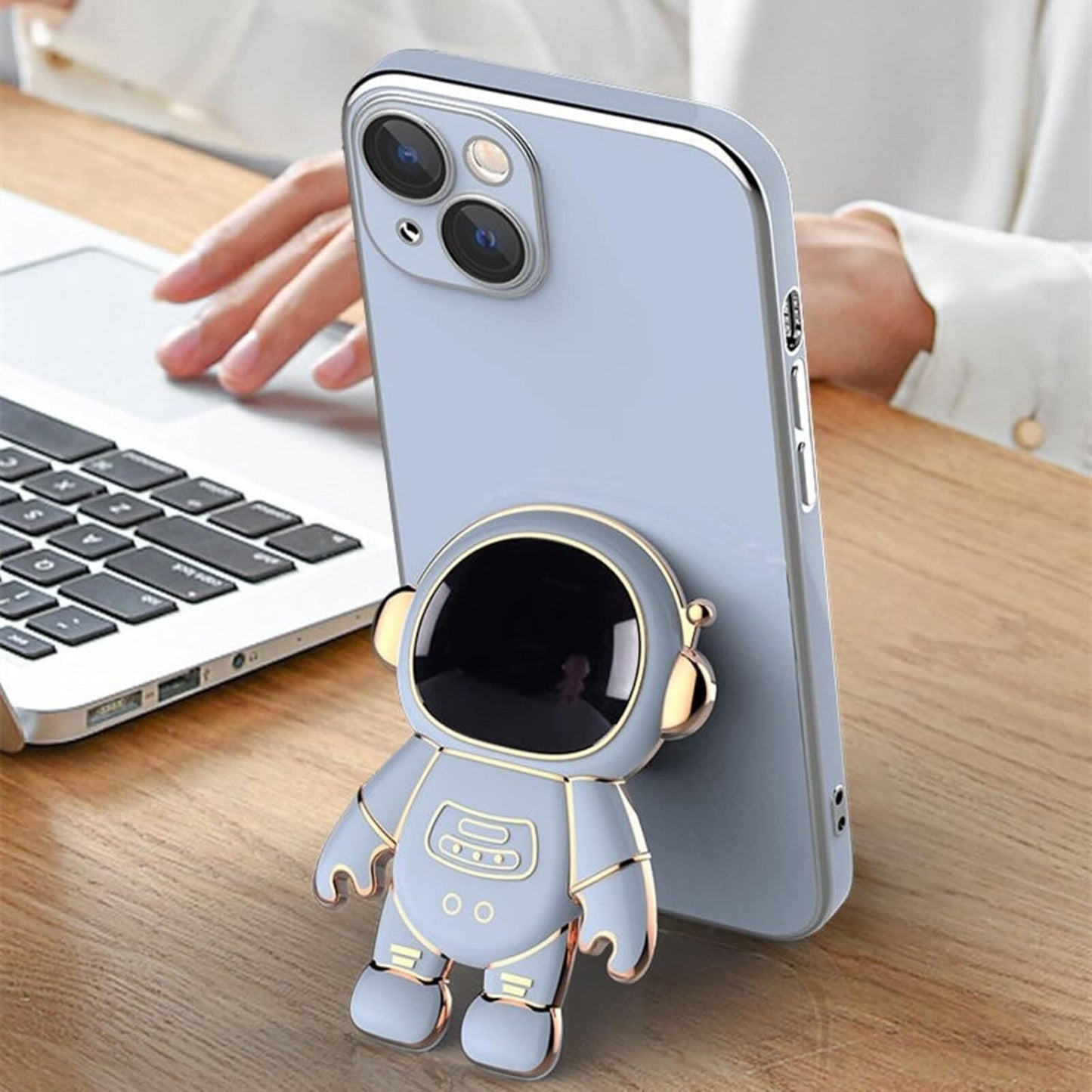 Husa de Protectie TPU 2in1, pentru Apple iPhone 15 Plus, Astronaut cu Suport, Antisoc, Rezistenta la Impact, Protectie Camera, Albastru