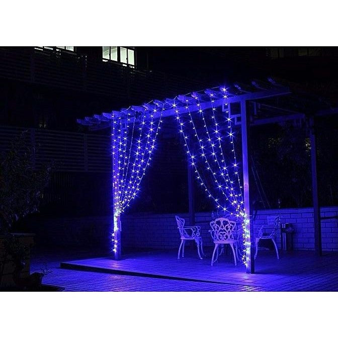 Instalatie Craciun, Tip Perdea, IP44, 12 m x 1 m, 720 LED-uri, Albastru, 8 jocuri de lumini, Transformator cu telecomanda, Interconectabila, Prelungitor 3 m inclus, Fir transparent, Interior/ Exterior