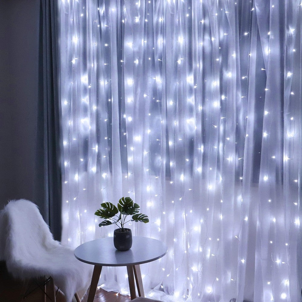 Instalatie Craciun, Tip Perdea, IP44, 2 m x 2 m, 240 LED-uri, Alb rece, 8 jocuri de lumini, Transformator cu telecomanda, Interconectabila, Prelungitor 3 m inclus, Fir transparent, Interior/ Exterior