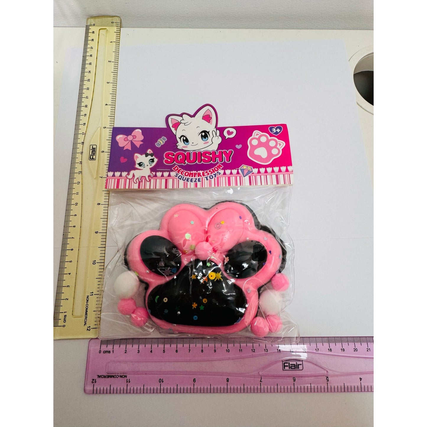 Jucarie Antistres Squishy, cu Revenire Lenta, Model Labuta de Pisica, cu Stelute, 12 cm, 220g, Pinch Family, Ambalaj Transparent, Roz Negru