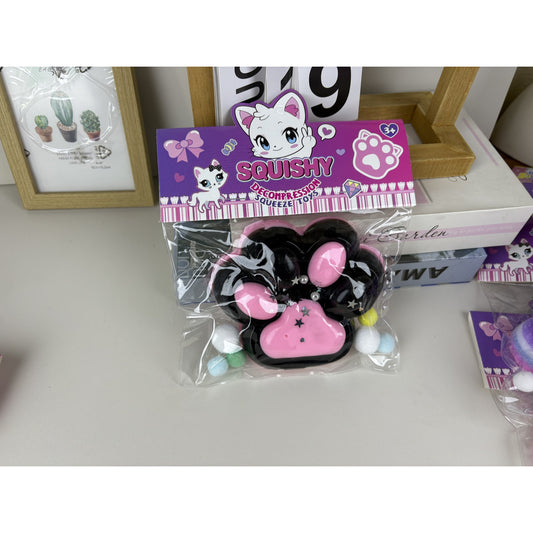 Jucarie Antistres Squishy, cu Revenire Lenta, Model Labuta de Pisica, cu Stelute, 12 cm, 220g, Pinch Family, Ambalaj Transparent, Roz Negru