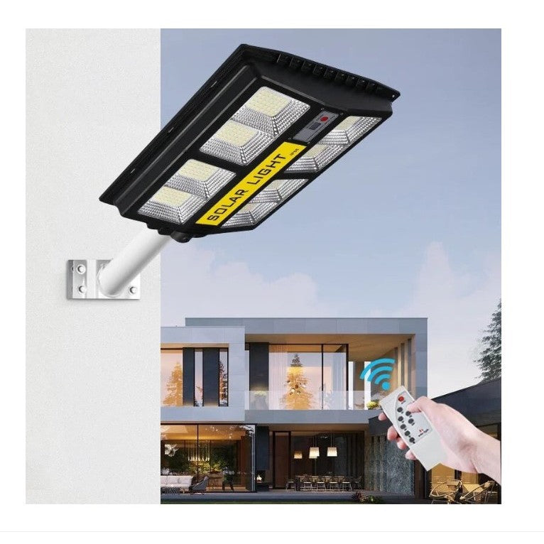 Lampa solara stradala, cu telecomanda, senzor de miscare si lumina, suport prindere, 720 LED-uri, IP65, ABS, 15AH, 500W, temperatura culoare 6500K, 44.5x34.7x6.6 cm, autonomie 10-12 ore, negru