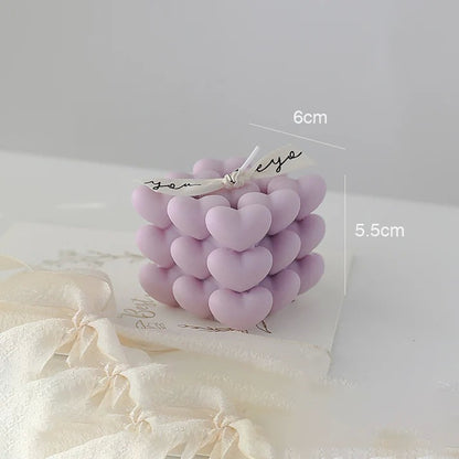Lumanare Parfumata Decorativa, Model Abstract Cub din Inimioare, Lumanare pentru Diferite Ocazii, 6 x 5.5 cm, Aroma de Lavanda, Mov