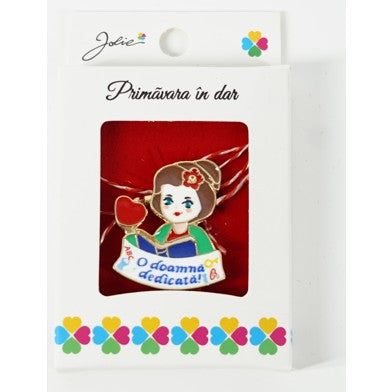 Martisor Brosa Mica in Cutie, Dimensiune Brosa 2.5-3 cm, Material Metal, Model "O Doamna dedicata"