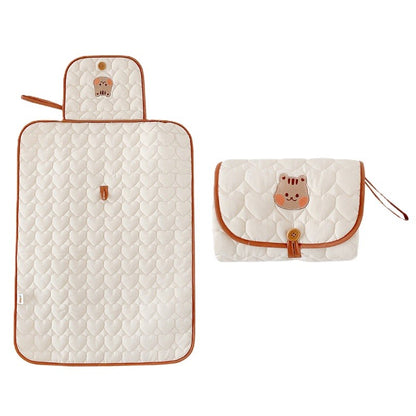 Patura Multifunctionala, pentru Schimbat Scutec, Impermeabila, din Bumbac, 50 x 70 cm, Portabila, Model Veverita, Bej