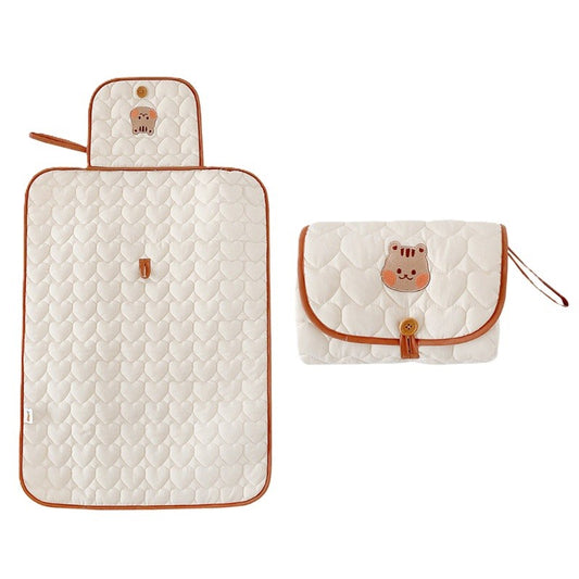 Patura Multifunctionala, pentru Schimbat Scutec, Impermeabila, din Bumbac, 50 x 70 cm, Portabila, Model Veverita, Bej