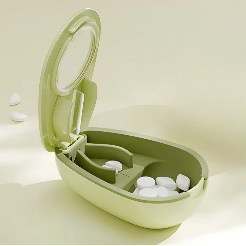 Cutie Taiat Pastile si Depozitare Medicamente, Galbena, 8x5x2.65 cm, Compacta si Portabila, Ideala Pentru Calatorii