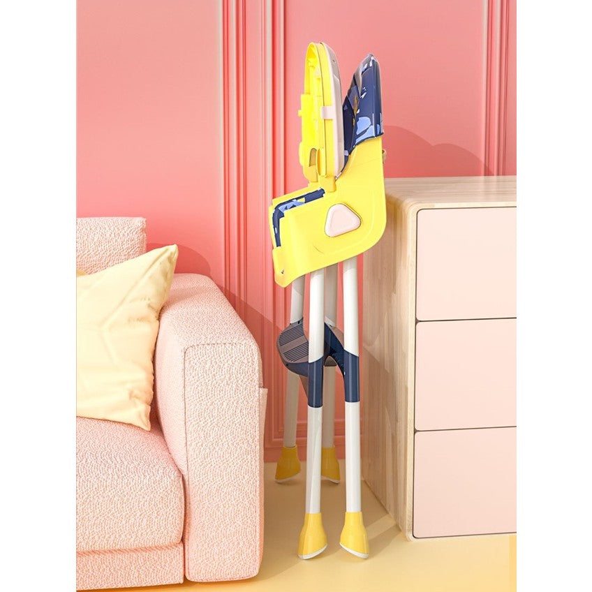 Scaun de Masa 2in1, pentru Copii de la 6 luni - 5 Ani, Inaltime Reglabila, Centura in 5 Puncte, Tava de Masa, Roti cu Frana, Cos Depozitare, Jucarie Inclusa, 94 x 78 x 60 cm, Albastru/Galben