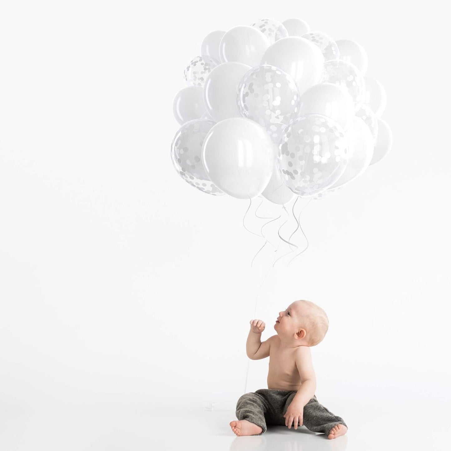 Set 10 Baloane din Latex, Model Party, 30 cm, 5x Alb, 5x Transparent Confetti, 2.8 g