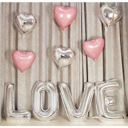 Set 4 Baloane din Folie Metalizata, Figurine Litere, Model Scris Love, Tema Iubire, 80 cm, Ambalaj Individual, Pai Inclus, Umflare cu Aer sau Heliu, Argintiu