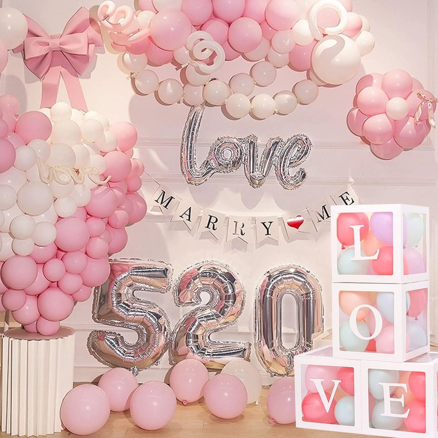 Set 4 Cutii pentru Baloane, Model Scris Love, Tematica Iubire, Cuburi Decorative din Plastic, Accesorii pentru Petrecere, 30 x30 cm, Transparente Contur Alb