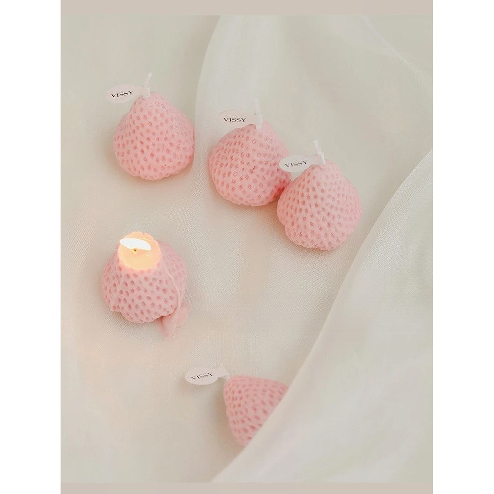 Set 4 Lumanari Parfumate, Model Capsunici, Ardere 30 min, 52g, 6.3 x 6.3 x 3.8 cm, Roz