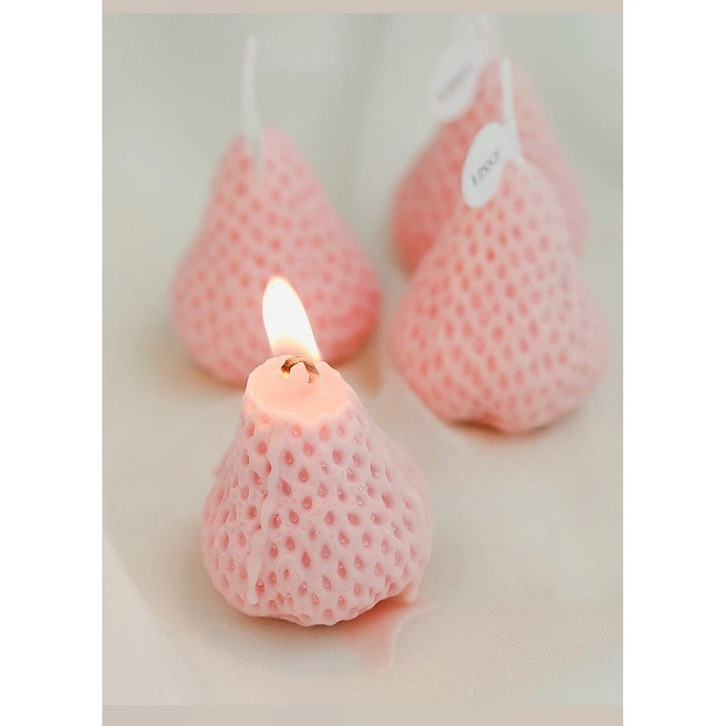Set 4 Lumanari Parfumate, Model Capsunici, Ardere 30 min, 52g, 6.3 x 6.3 x 3.8 cm, Roz