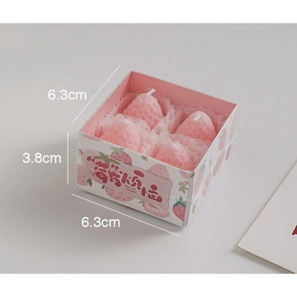 Set 4 Lumanari Parfumate, Model Capsunici, Ardere 30 min, 52g, 6.3 x 6.3 x 3.8 cm, Roz
