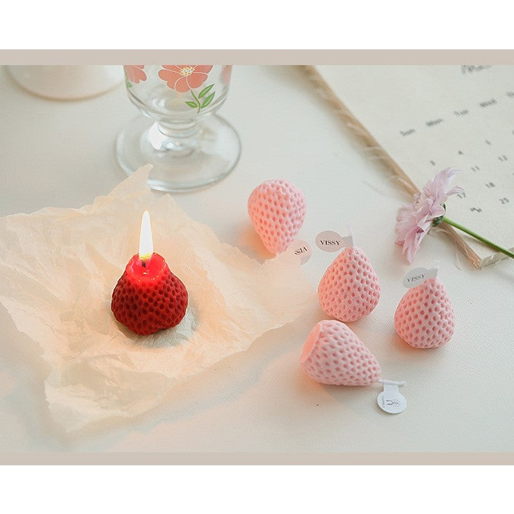 Set 6 Lumanari Parfumate, Model Capsunici, Ardere 30 min, 78g, 6.3 x 9.3 x 3.8 cm, Roz/Rosu