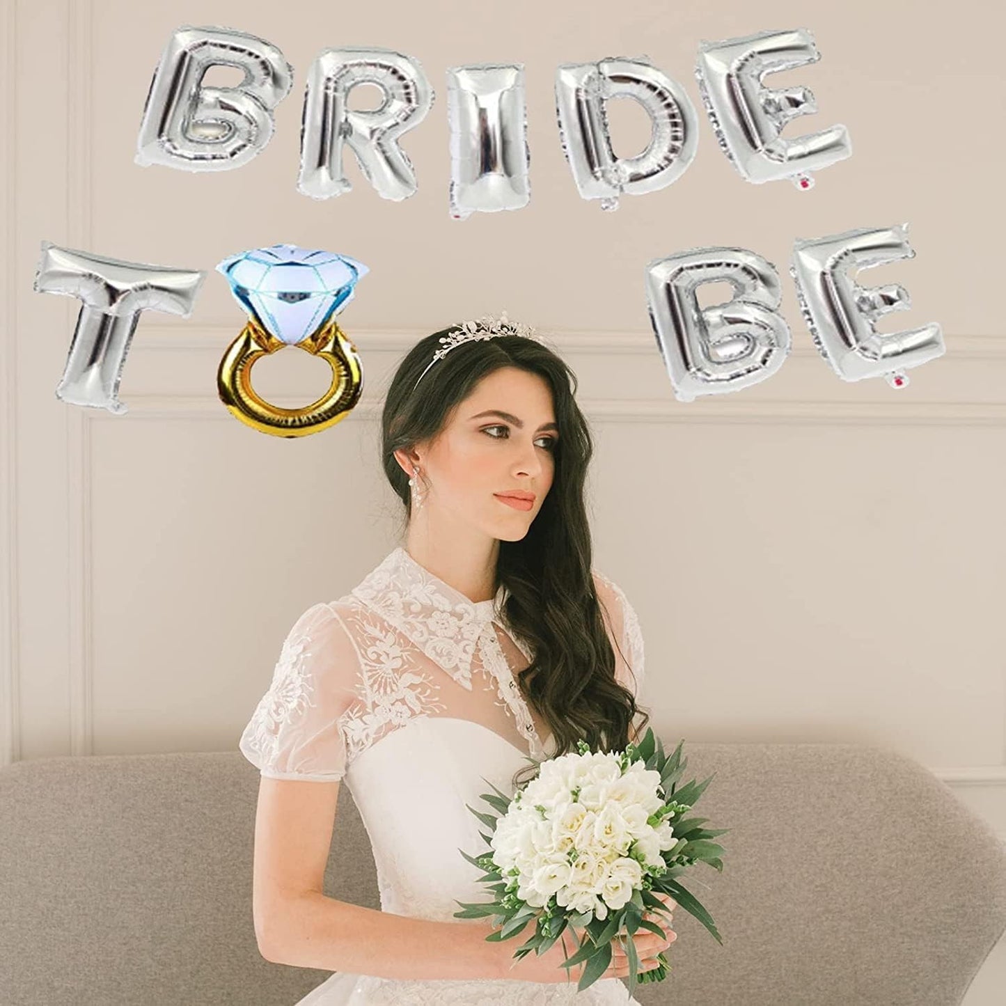Set Baloane din Folie Metalizata, Model Bride to Be cu Inel de Logodna, Litere de 40 cm, Baloane Party, Ambalaj Individual, Pai Inclus, Umflare cu Aer sau Heliu, Argintiu