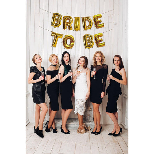 Set Baloane din Folie Metalizata, Model Bride to Be, Litere de 40 cm, Baloane Party, Ambalaj Individual, Pai Inclus, Umflare cu Aer sau Heliu, Auriu